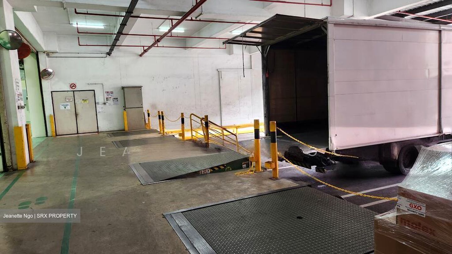 Changi North Crescent (D17), Warehouse #576569611